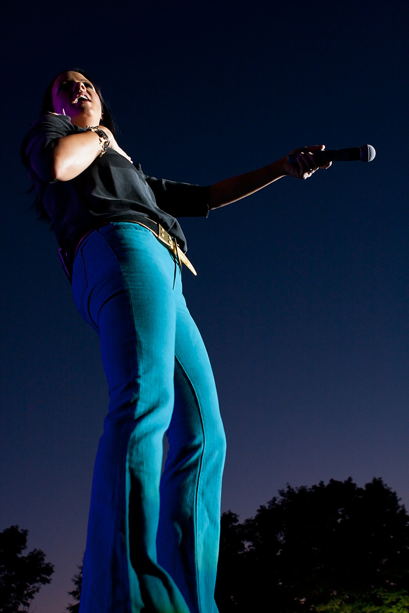 Sara Evans @ CMT Music Festival 2011