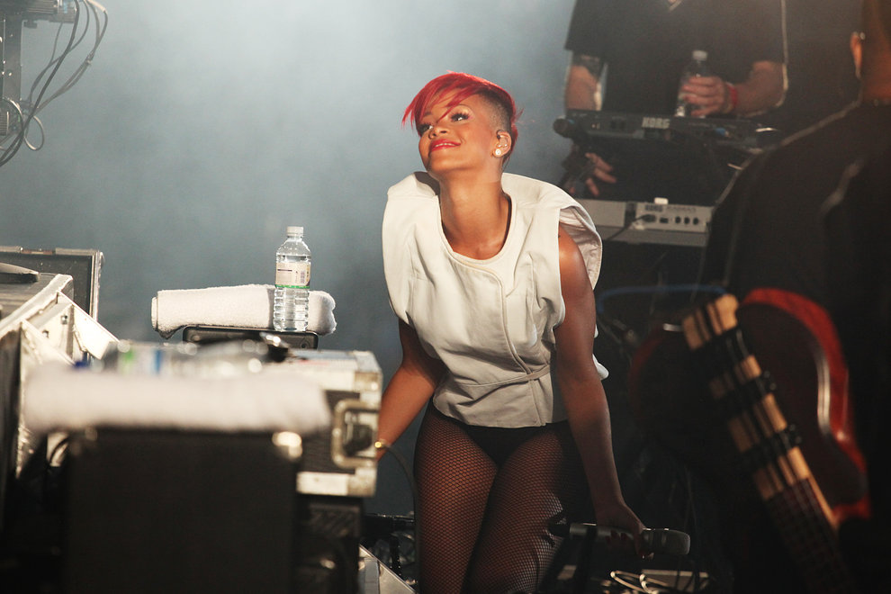 Rihanna closes The Summertime Ball