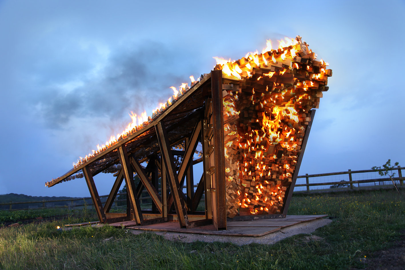 Burning Structure